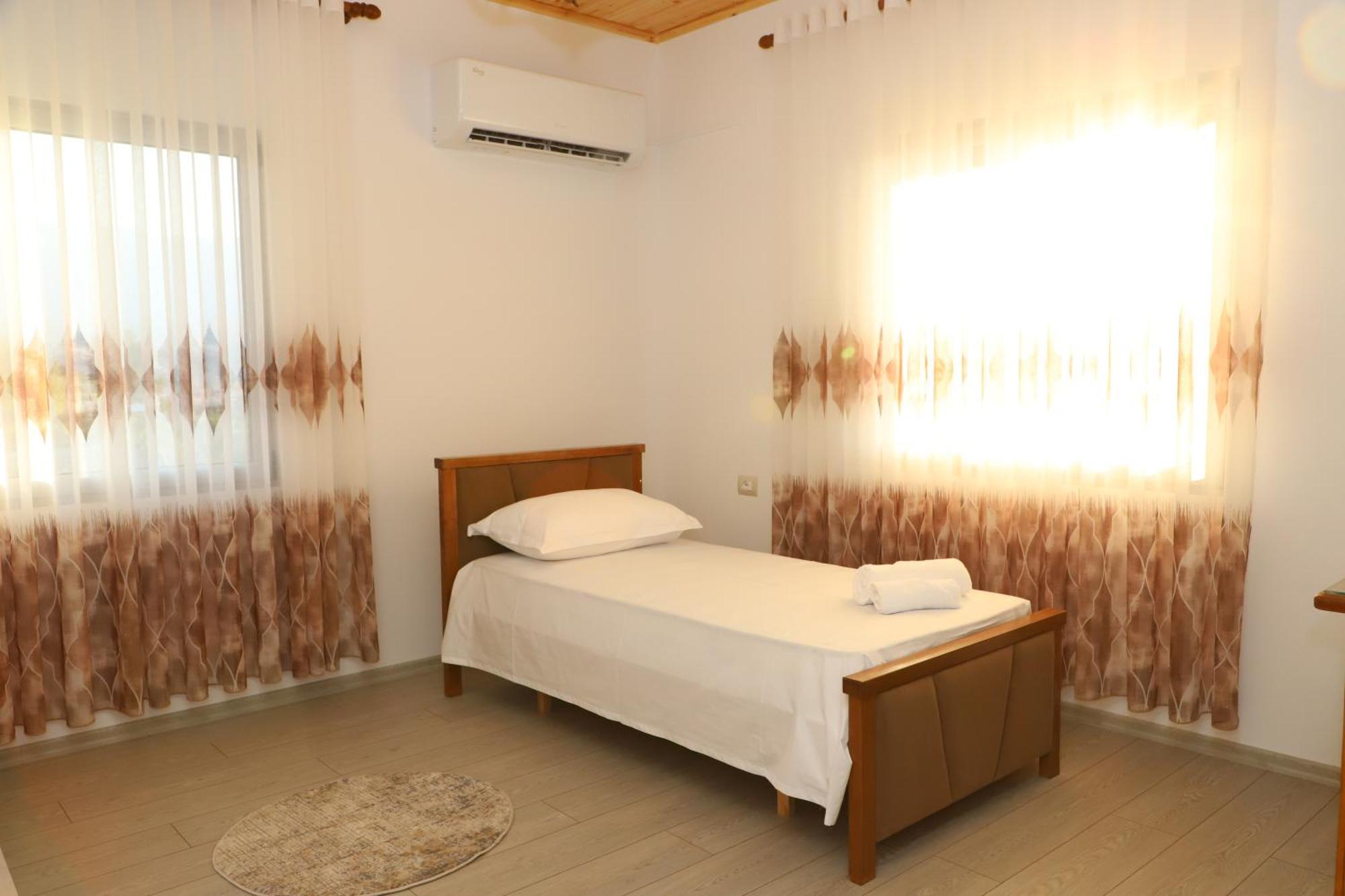 Georgemishel Guest House Berat Exterior foto