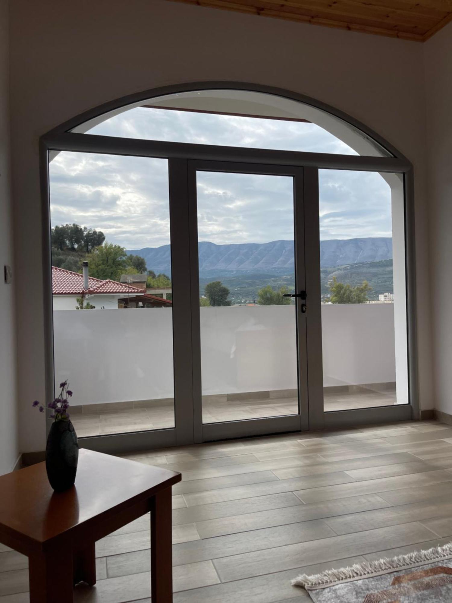 Georgemishel Guest House Berat Exterior foto