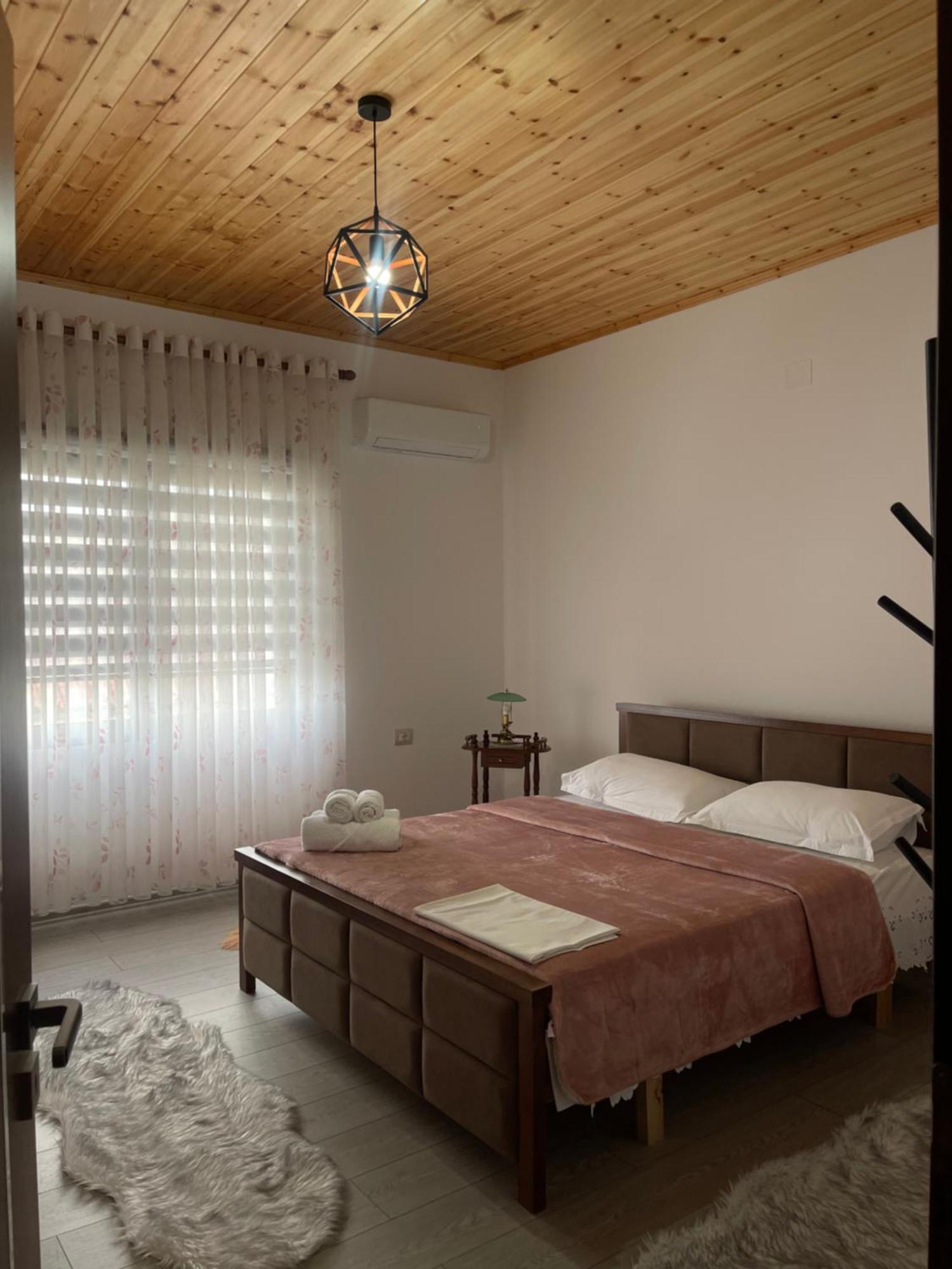Georgemishel Guest House Berat Exterior foto